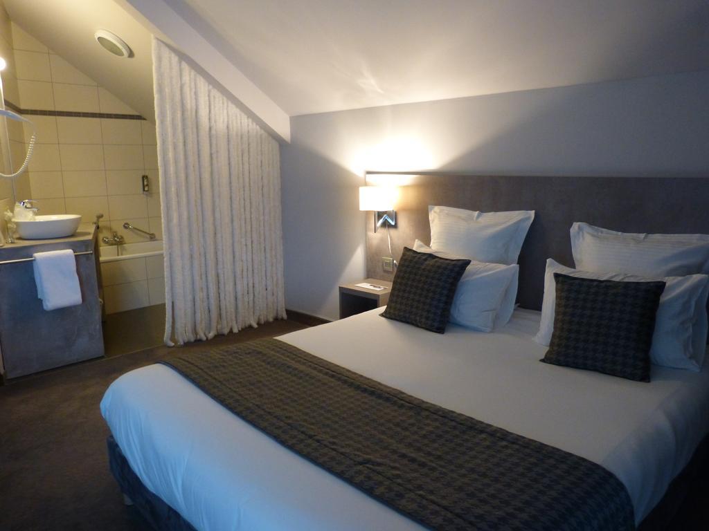 Hotel Saint Daniel Péruwelz Eksteriør bilde