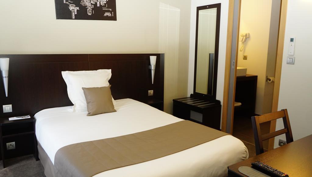 Hotel Saint Daniel Péruwelz Eksteriør bilde